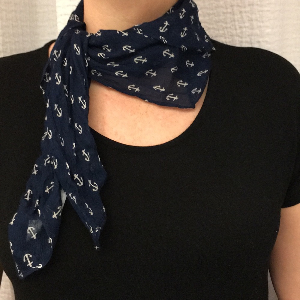 Navy/white anchor scarf